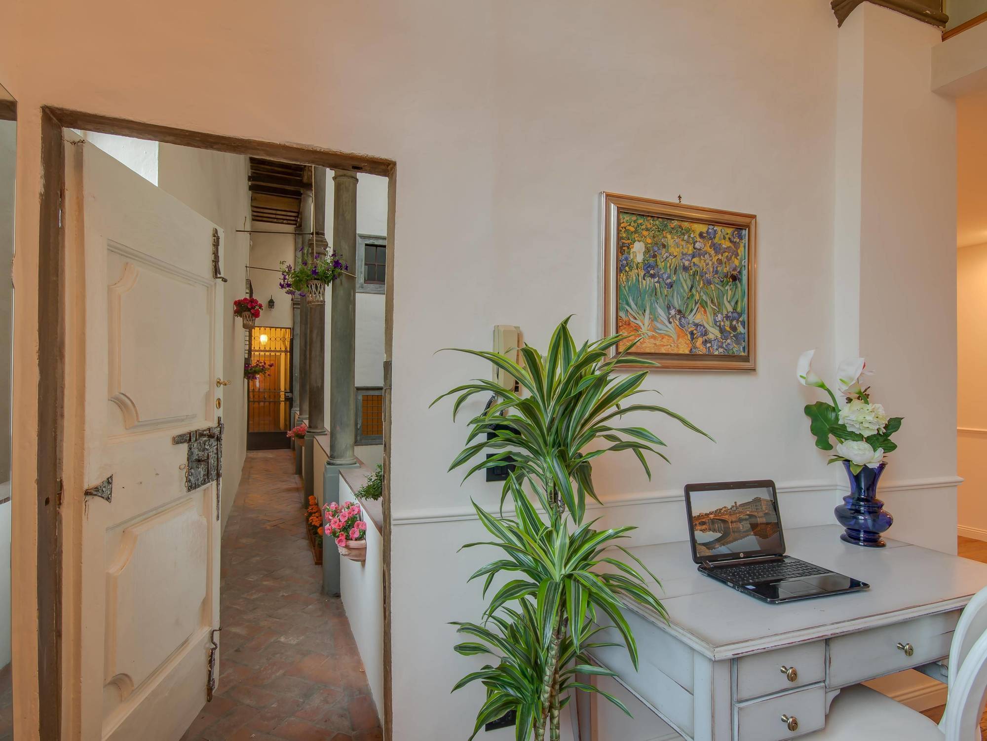 Hotel Residenza D'Epoca Borgo Albizi Florenz Exterior foto